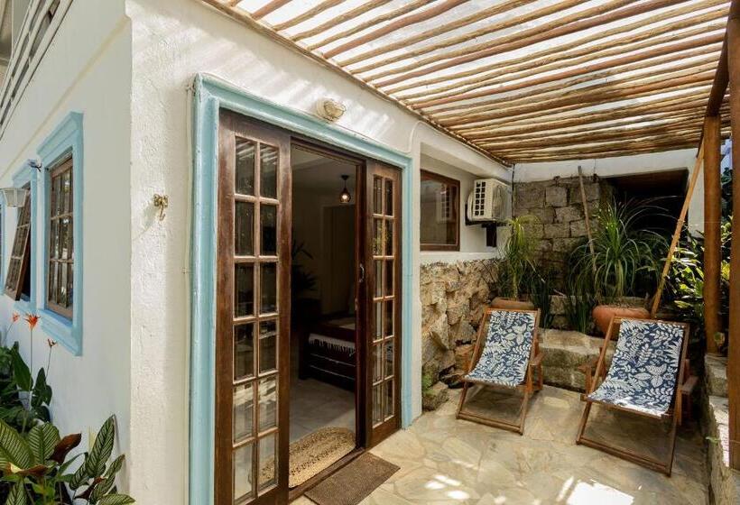 디럭스 스튜디오, Ilhabela Studios