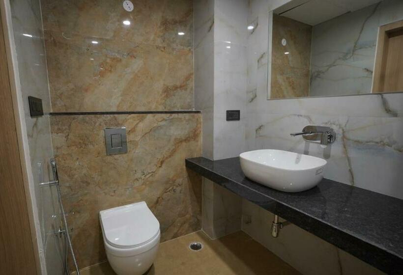 اتاق لوکس, Krishna Inn