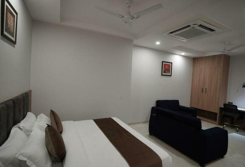 سوییت, Krishna Inn