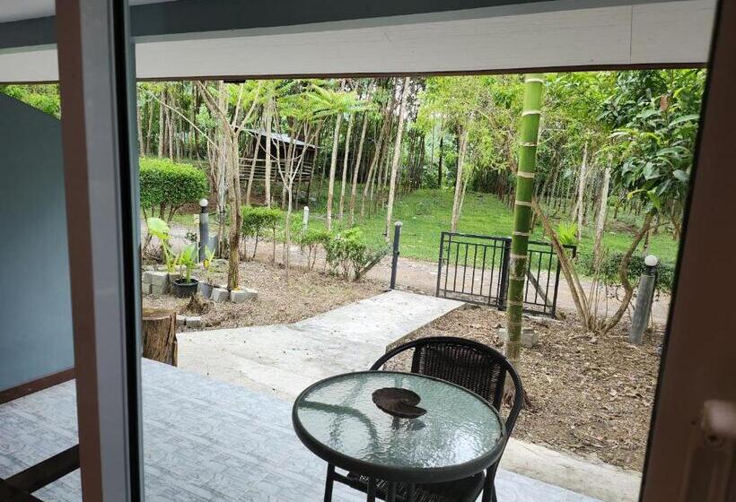 Номер Стандарт, Baan Nomtham