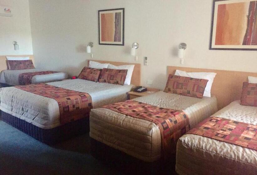 Семейный Номер, Abel Tasman Motor Inn