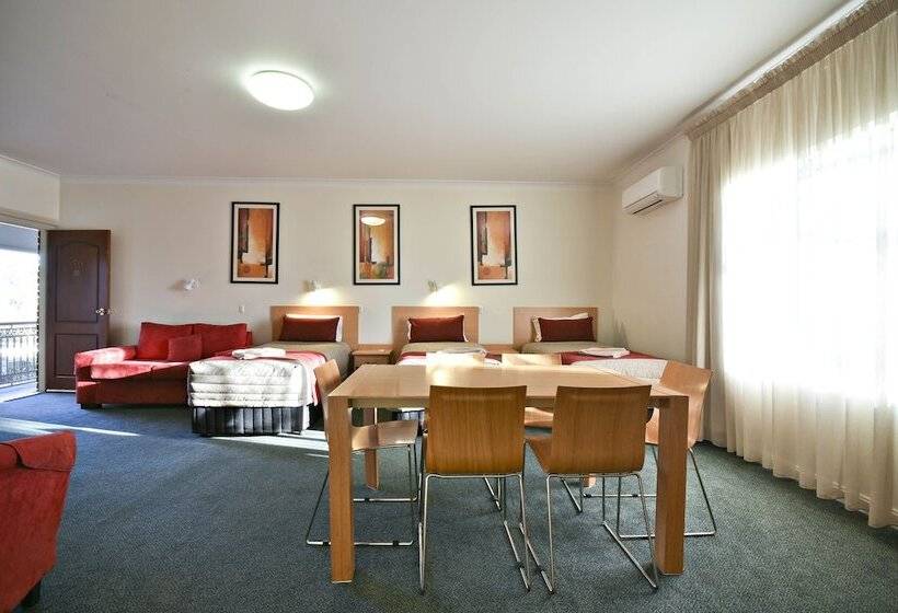 Люкс, Abel Tasman Motor Inn