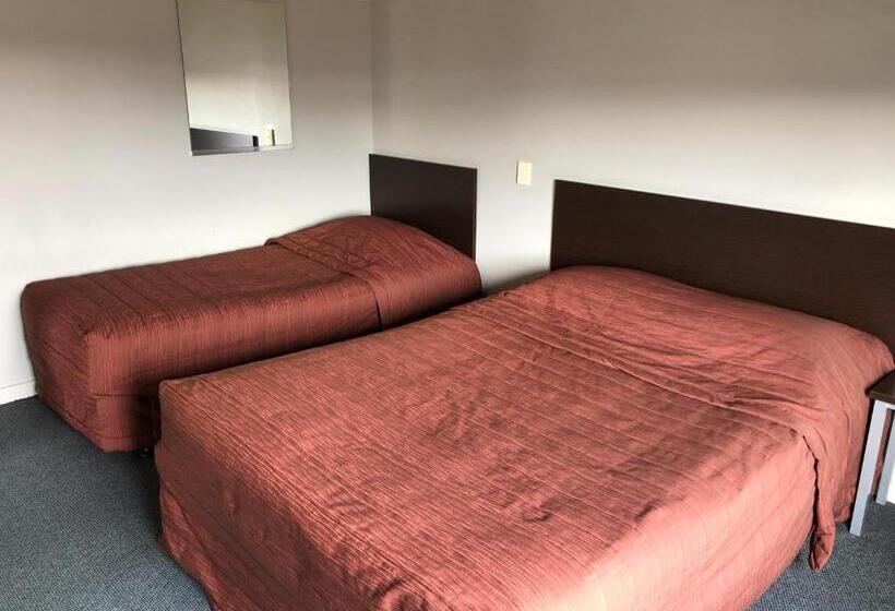 침실 3개 아파트, Arena Lodge