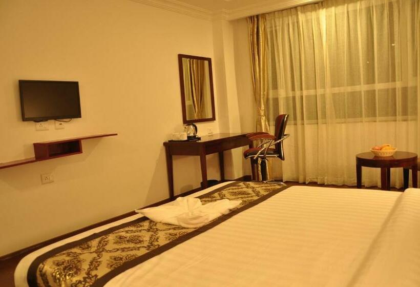 带大床的标准间, Grand Clarks Inn