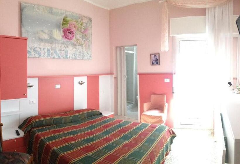Comfort room with balcony, Marco Polo