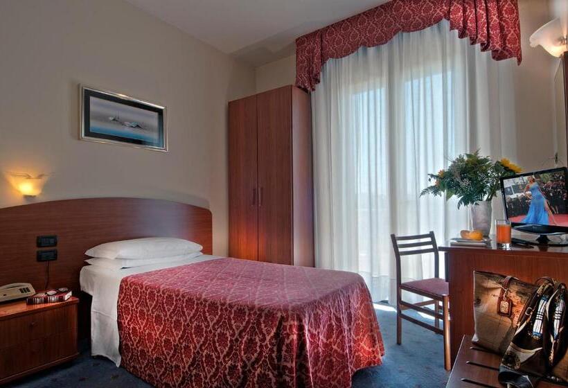 اتاق استاندارد یک نفره, Terme Belsoggiorno