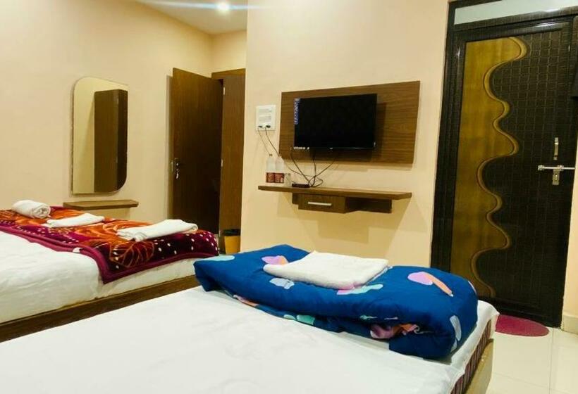 Трехместный Номер Deluxe Вид на Море, Annpurna Residency