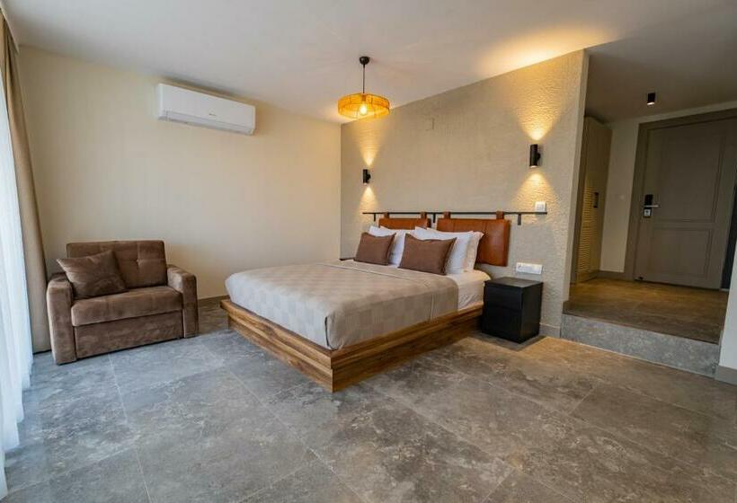 Suite with Terrace, Bd Suites
