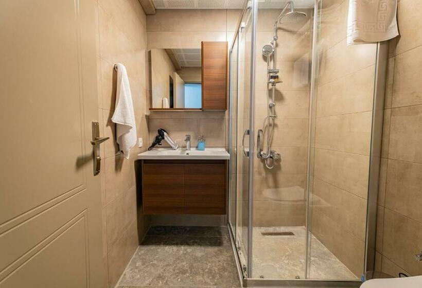 Suite with Terrace, Bd Suites