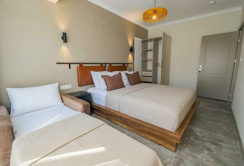 سوییت با چشم‌انداز باغ, Bd Suites