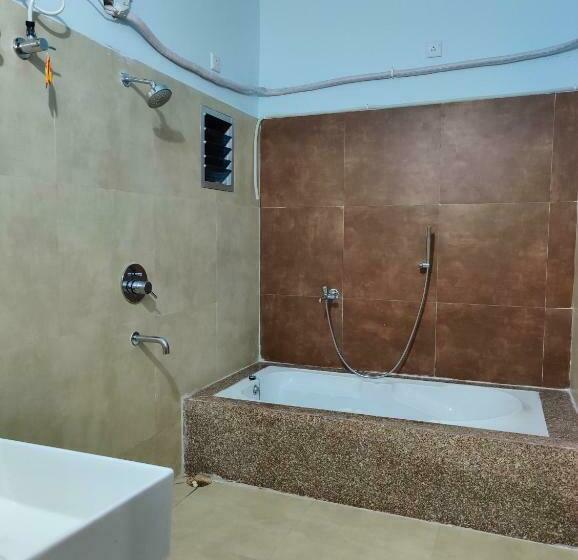 Президентский Люкс, Cipron Inn