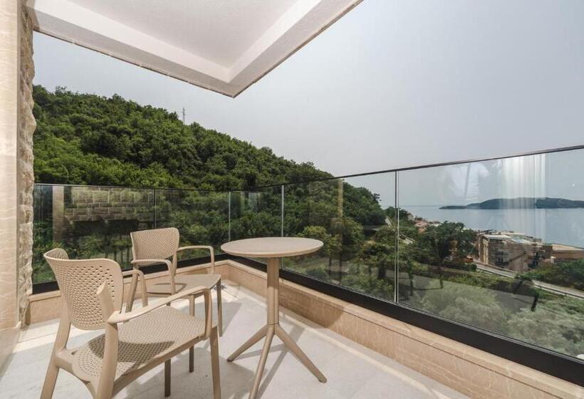 اتاق سوپریور, Regent Resort Budva