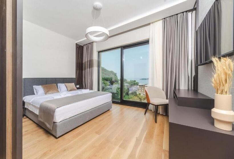 اتاق لوکس, Regent Resort Budva