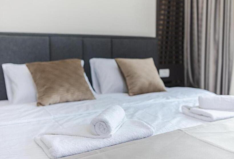 اتاق لوکس, Regent Resort Budva