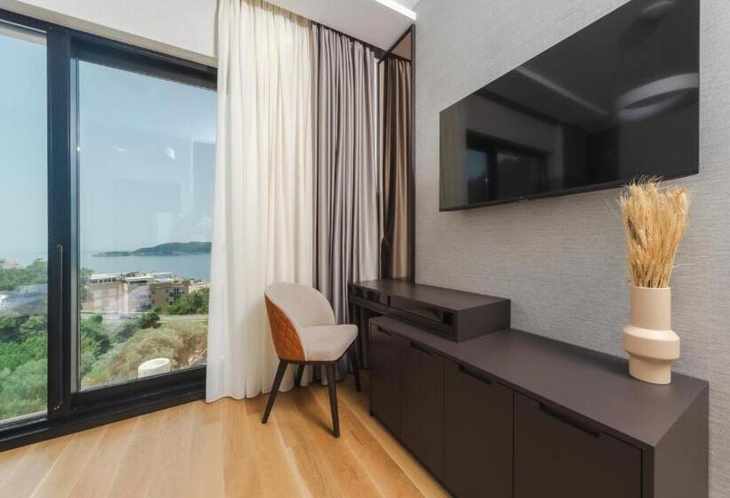 اتاق لوکس, Regent Resort Budva