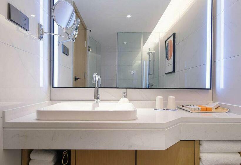 Номер Премиум, Kyriad Marvelous Hotel Henan Xinyang Pingqiao Plaza