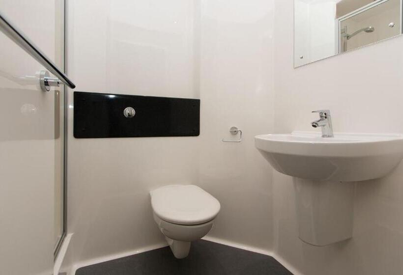 5 Bedroom Apartment, Destiny Student Shrubhill   Campus Accommodation