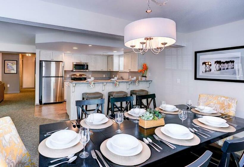 Люкс 2 Спальни, Hilton Vacation Club Beachwoods Kitty Hawk