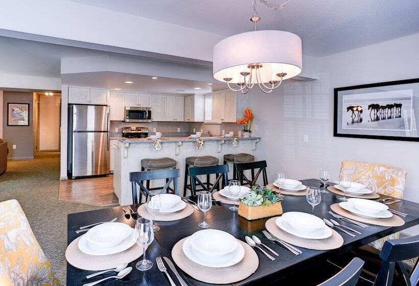 Люкс 2 Спальни, Hilton Vacation Club Beachwoods Kitty Hawk