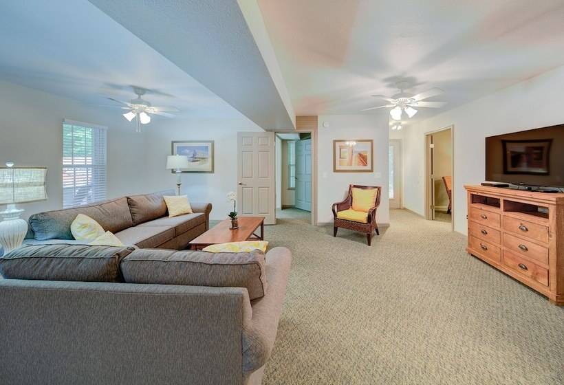 Люкс 2 Спальни, Hilton Vacation Club Beachwoods Kitty Hawk