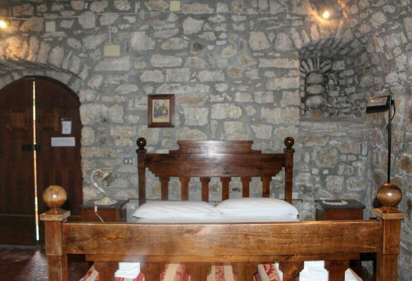 Quarto Estandar, Agriturismo Castello Di Belforte