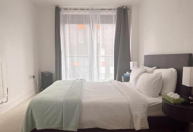Apartamento 1 Dormitório Vista Mar, Canary Wharf   Luxury Apartments