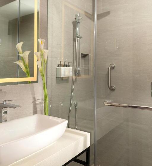 Quarto Superior, Park Inn By Radisson Clark