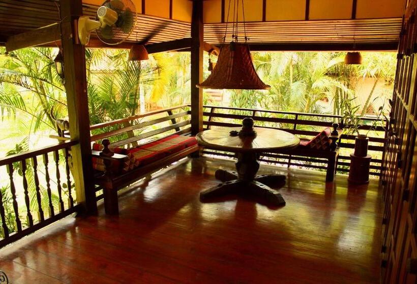 اتاق لوکس, Secret Garden Chiang Mai