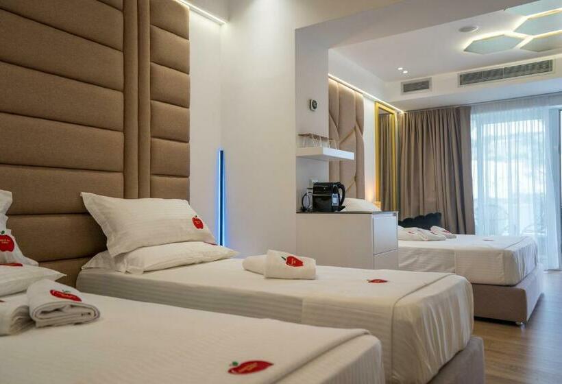 スーペリアースイート, Adam & Eve Suites