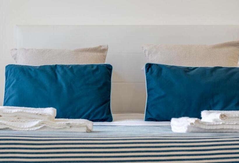 سوییت با چشم‌انداز دریا, Beach & Sea Guesthouse