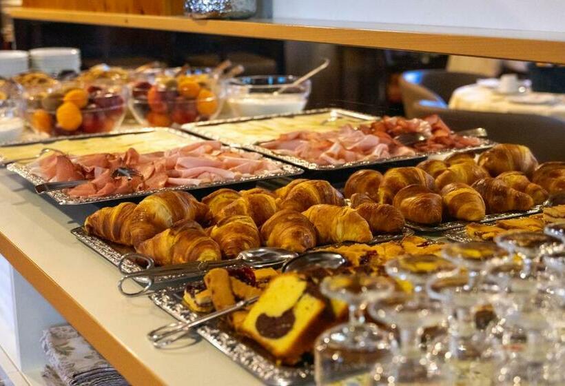 标准间带阳台, Aparthotel Zum Schlössl