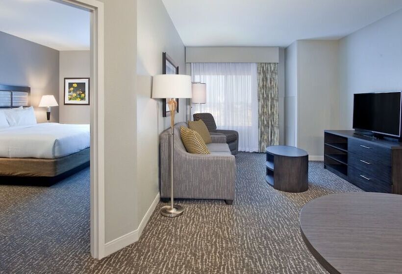 스위트 킹사이즈 침대, Candlewood Suites Kearney, An Ihg