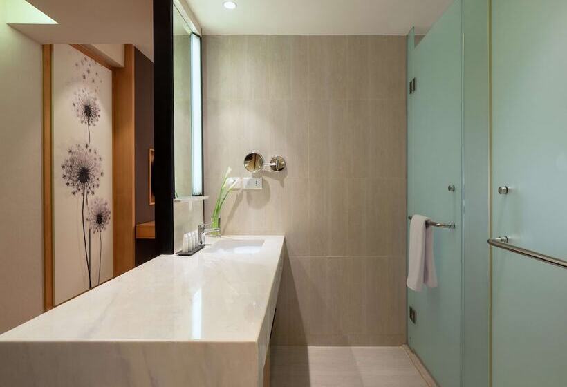 Номер Superior, Radisson Golf & Convention Center Batam