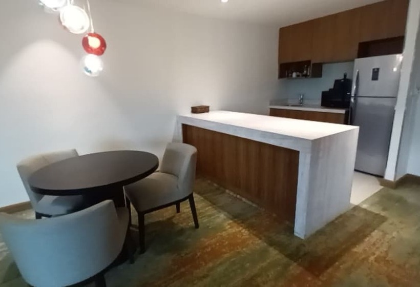 Президентский Люкс, Radisson Golf & Convention Center Batam