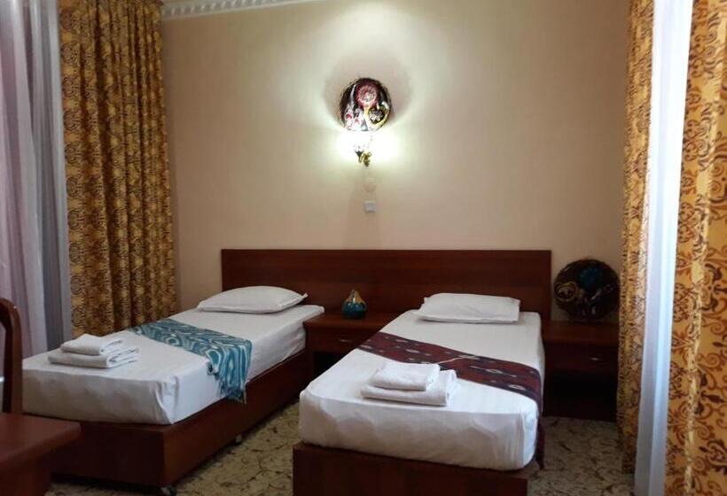 اتاق لوکس, Shams