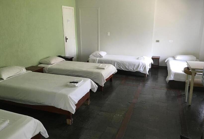 4인용 수피리어 룸, Trade Hotel Diadema