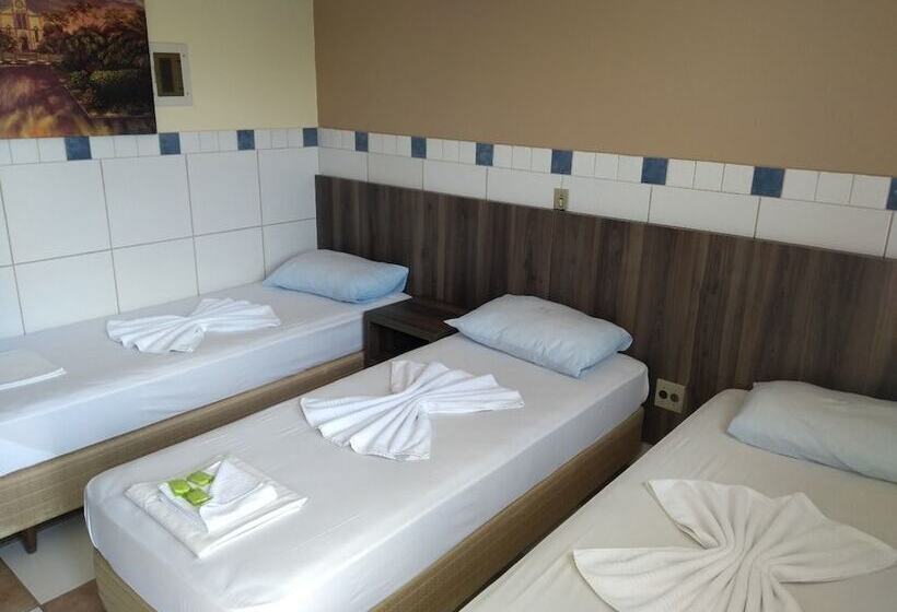 Номер Стандарт Трехместный, Ville House Hotel Canoas
