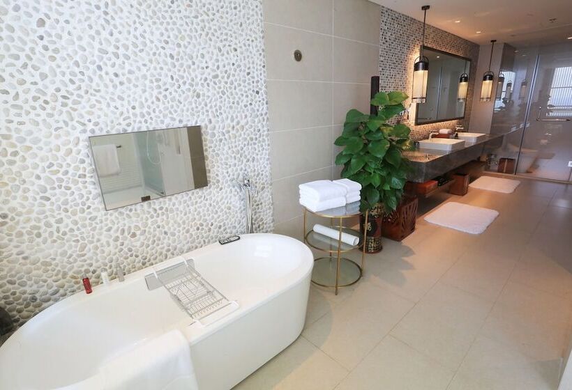 Люкс, Marriott Resort Xiangshui Bay