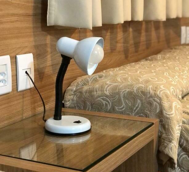 Номер Deluxe, Real
