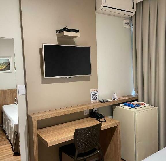 Номер Deluxe, Real