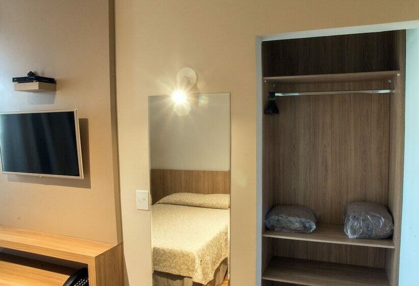 Номер Deluxe, Real