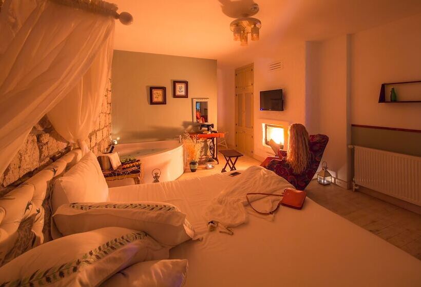 Номер Deluxe с Террасой, Palas Alaçatı   Adult Only