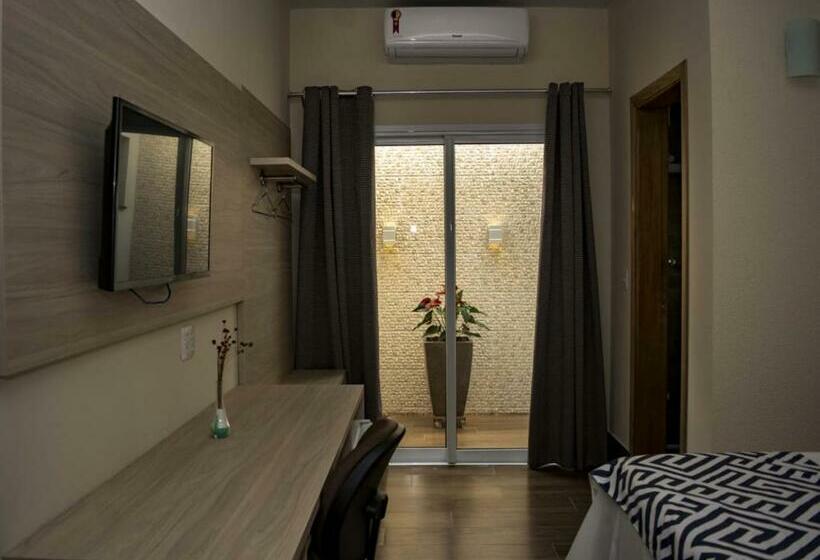 Quarto Triplo Deluxe, Pousada Araxá