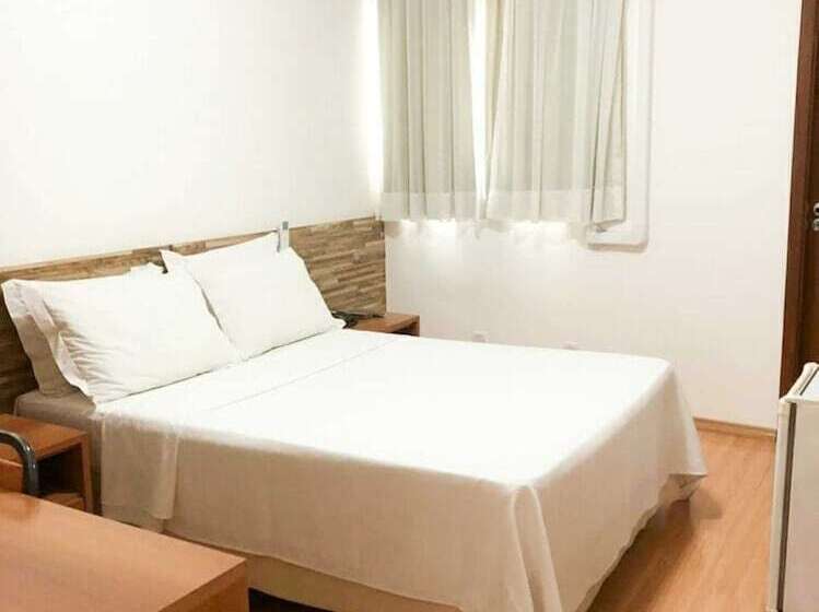 Quarto Estandar, Millian