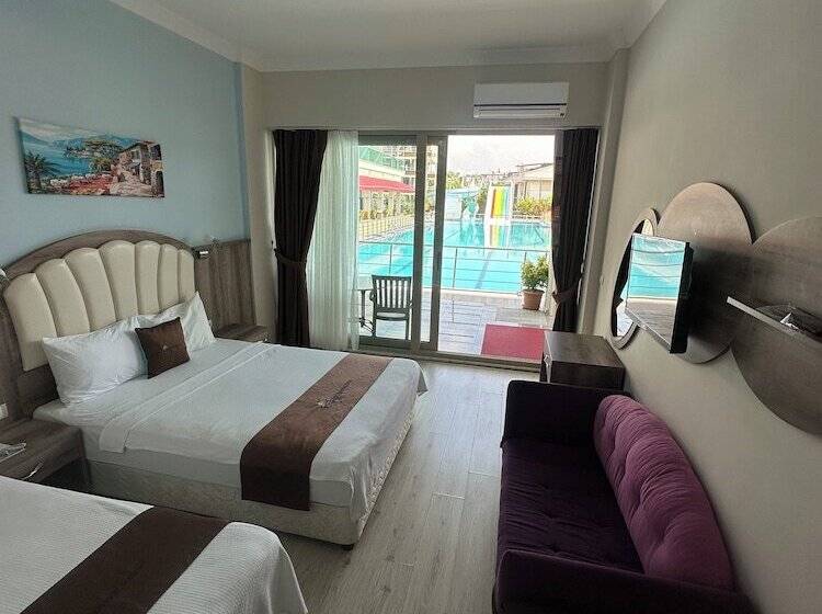 Трехместный Номер Стандарт Вид на Бассейн, Cetin Prestige Resort