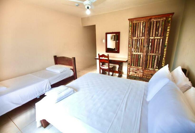 Quarto Estandar, Colonial