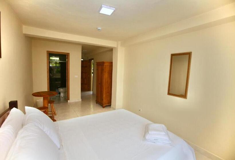 Quarto Estandar, Colonial