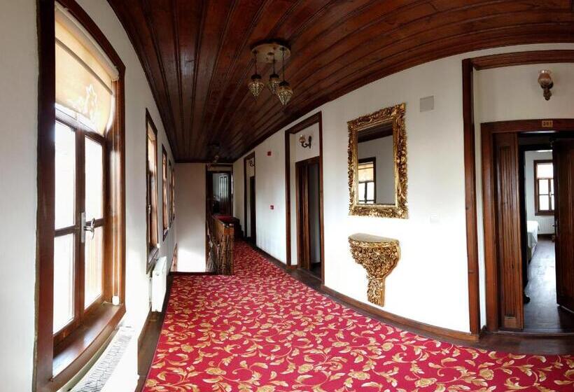 Номер Стандарт, Mehmet Efendi Mansion &