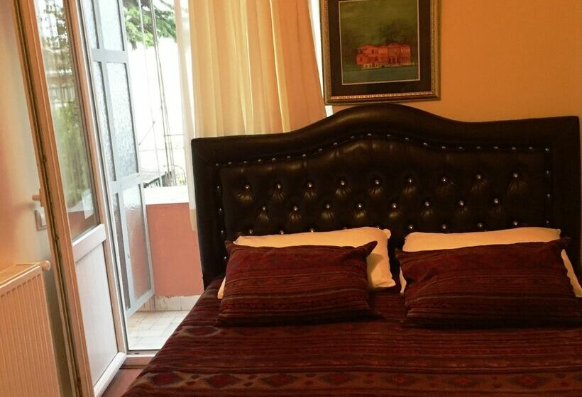 اتاق استاندارد سه نفره, Nobel Hostel Guesthouse