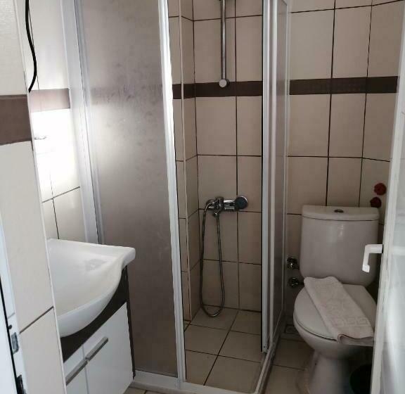 Standard Quadruple Room Sea View, Uysal Motel Beach